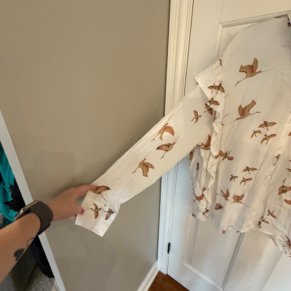 New! Vince crane bird pattern Button Down Blouse … - image 5